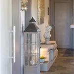 Renas Secret Garden House 하니아