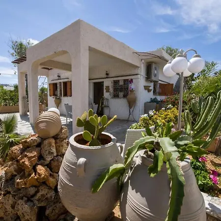 Renas Secret Garden House Vakantiehuis