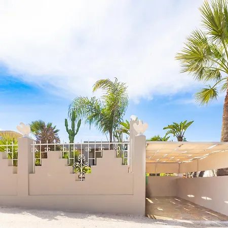 Renas Secret Garden House Hébergement de vacances