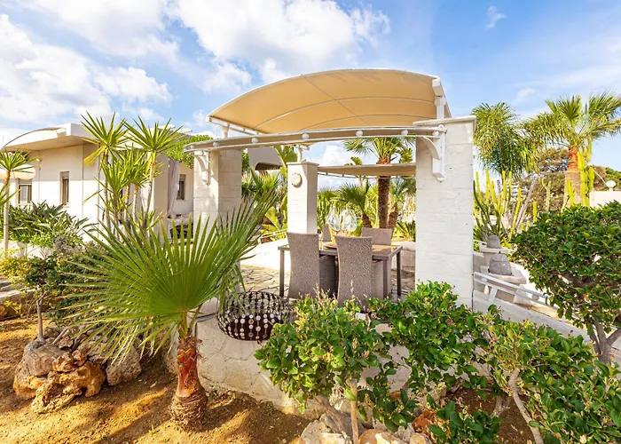 Renas Secret Garden House *