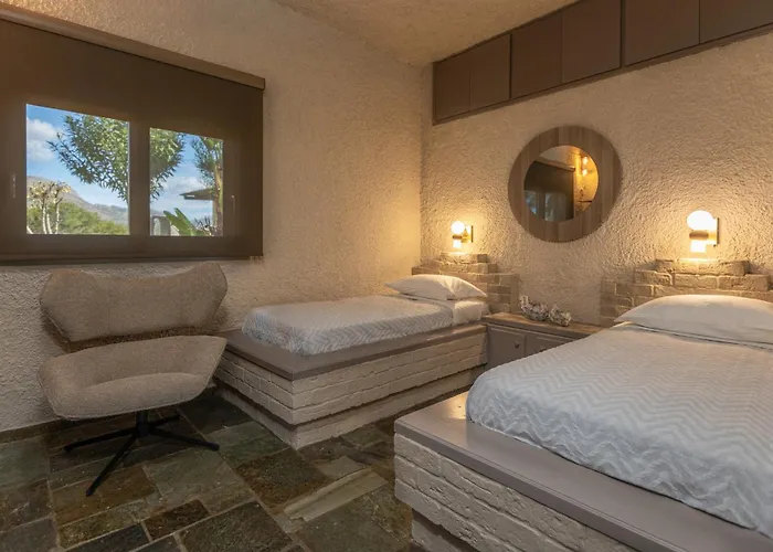 Renas Secret Garden House