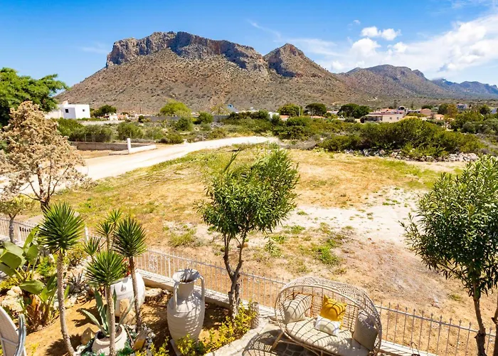 Renas Secret Garden House Σπίτι διακοπών Χανιά