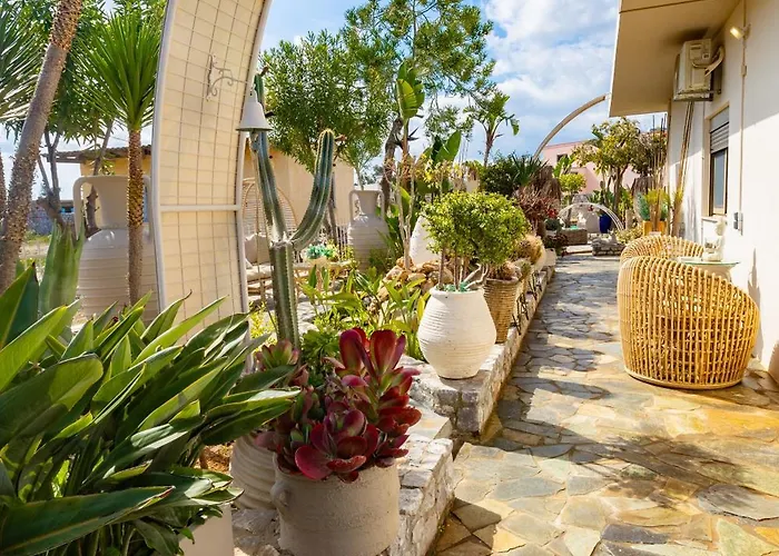 Renas Secret Garden House Σπίτι διακοπών Χανιά