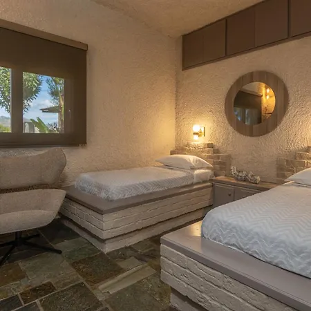 Renas Secret Garden House