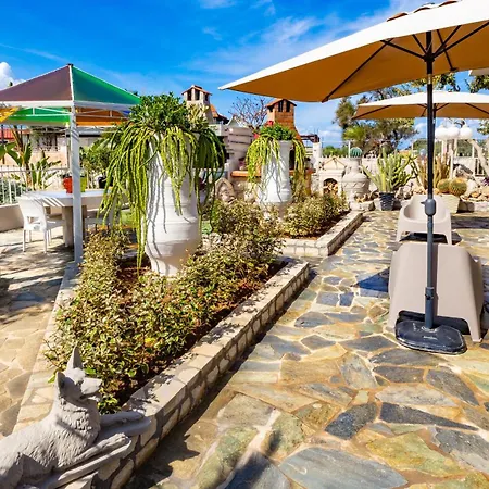 Renas Secret Garden House חאניה