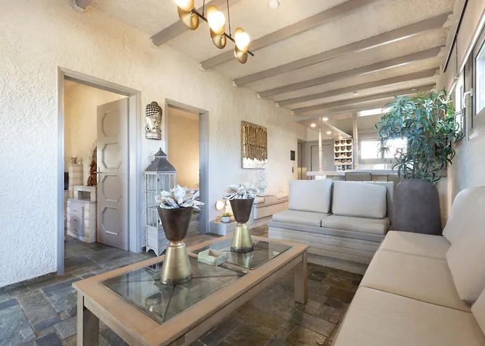 Renas Secret Garden House 펜션 *